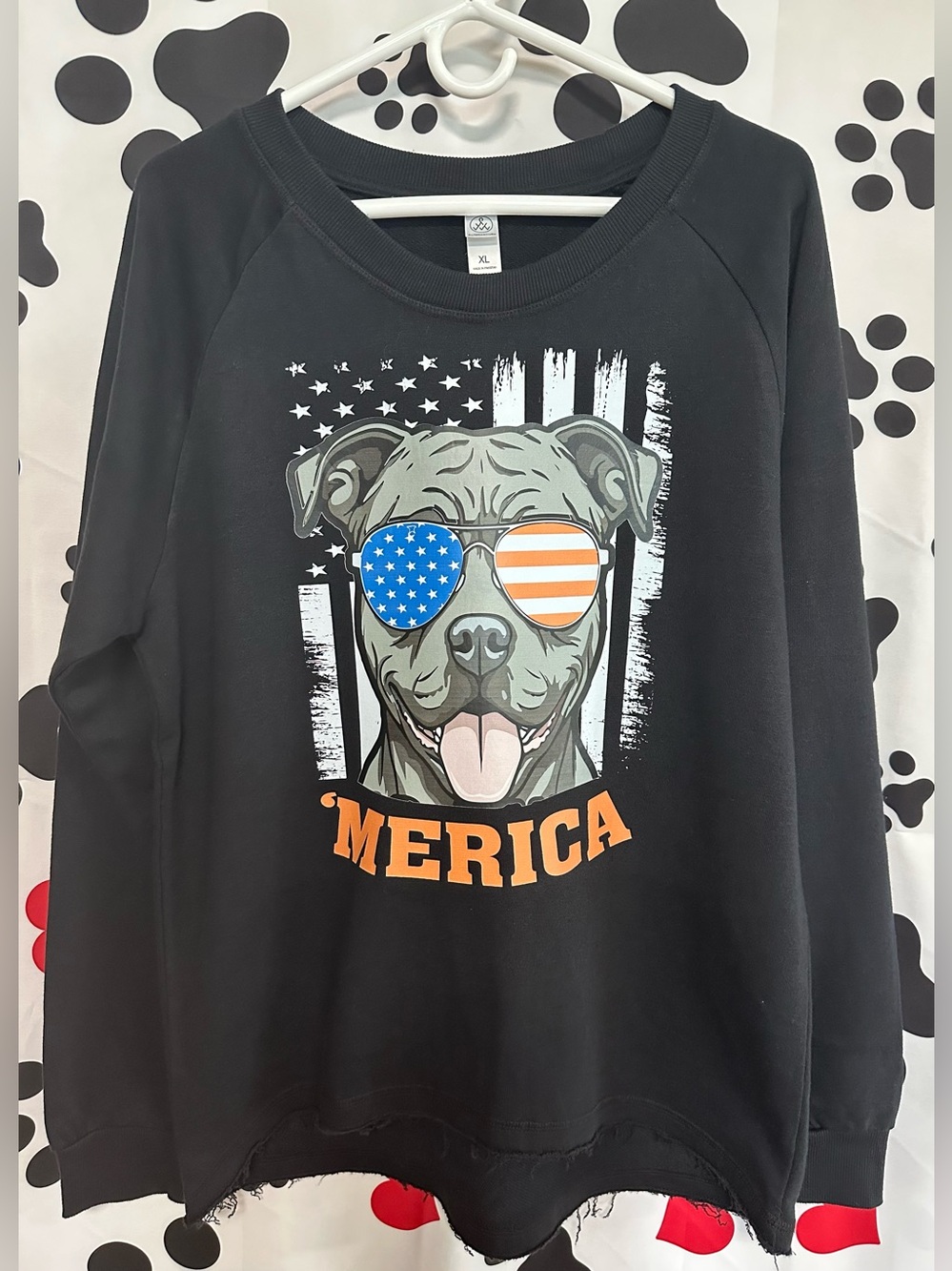 Dog Graphic Crewneck Sweatshirt - NIP